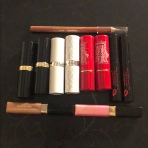 Elizabeth Arden lip set + free gift